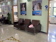 -茂菊口腔连锁(浦东南路店)