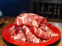 -洞庭洲·防空洞火锅·铜锅涮肉·烧烤(新百广场店)