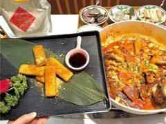 -刘姐啤酒鱼民族演艺餐厅(西街总店)