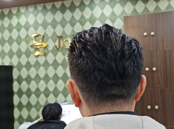 点击看大图 -Joker先生·男士理发馆