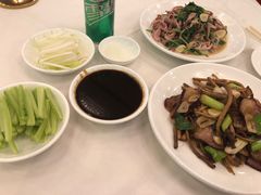 -九花山烤鸭店