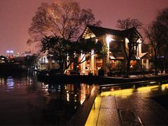 -吴山路夜市