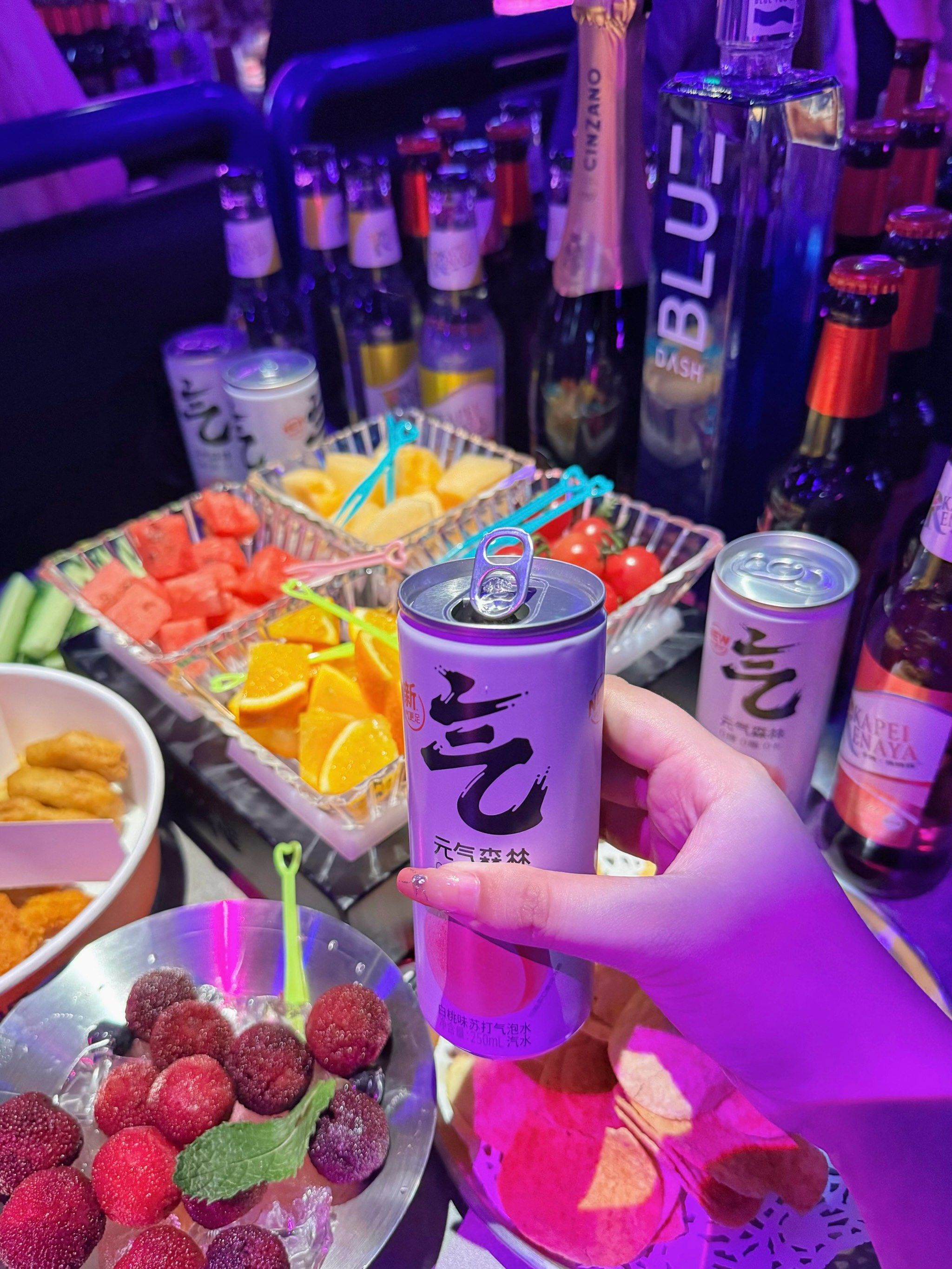 吉利大厦四层95开的!