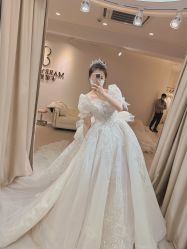 -Color卡诺婚纱礼服馆(南京严选店)