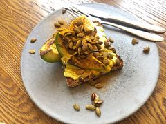 牛油果吐司-BOR Eatery(安福路店)