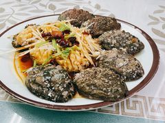 油泼鲍鱼-天伦海鲜·老味道·青岛菜(栈桥天主教堂店)