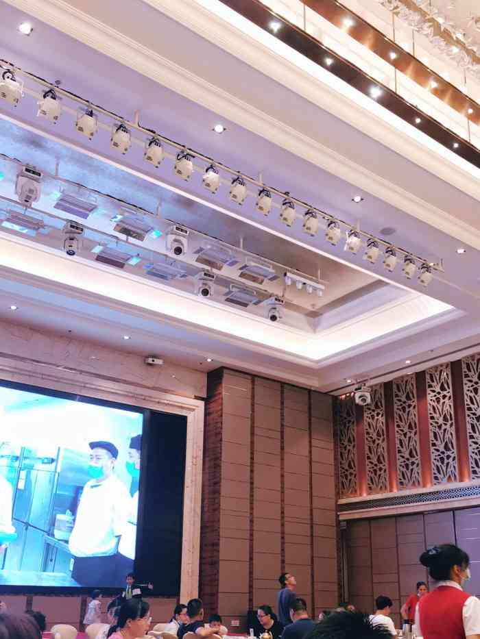 中西名菜(萝岗店)-"1.9个人点了八菜一汤两主食,口味来说,.