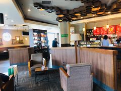 大堂-星巴克(无锡百联奥特莱斯店)