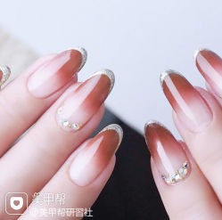 -Pink You美甲洗眉纹绣定制中心