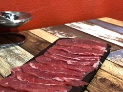 -虾弄弄海派小龙虾·牛羊蝎子火锅