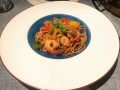 -弦月窗LUNETTE BY AMANDA(复兴路店)