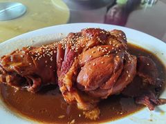 -巷子深菜馆·津门肘子(滨海店)