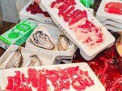 -来龍儿鲜切牛肉自助老火锅