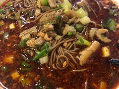 -崇州余荞面(落虹桥店)