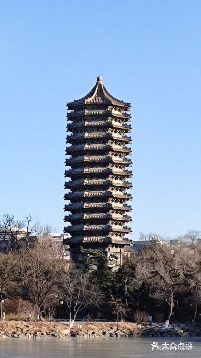 博雅塔图片