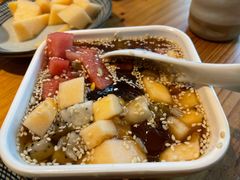 -野山舂·贵州现舂酸汤火锅(鸿通城店)