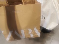 -ZARA(恒隆广场店)