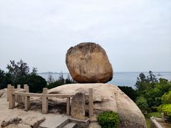 -东山风动石景区