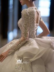 点击看大图 -艾拉·女王婚纱礼服馆