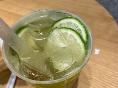 -奈雪的茶(湖滨银泰in77C区PRO店)