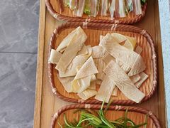 -阿婆情腊排骨火锅(金虹路店)