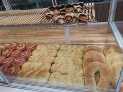 -焙丽拾光(麦凯乐直营店)
