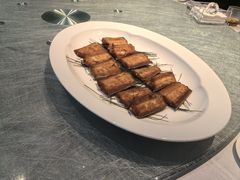 -老房子金沙元年川菜食府·花园餐厅(金沙店)