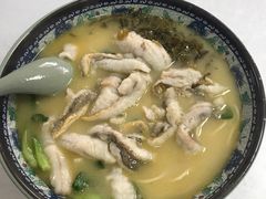 招牌黄鱼面-明呈黄鱼面馆(斜土路店)