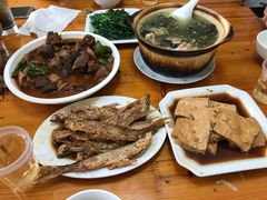 -山里人家土菜馆(茅山店)