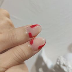 -花岐款式专研健康美甲沙龙