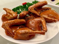 玻璃脆皮乳鸽-利苑酒家(金宝店)
