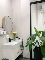 -苗方清颜专业祛痘·皮肤管理