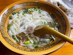 -肇兴特色牛肉粉