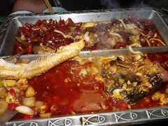 -鸣记脆皮烤鱼·海鲜烤鱼(三八广场店)