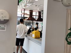 -老乡鸡(武汉中南梅苑小区地铁站店)