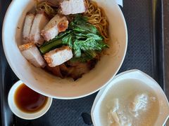 云吞面干拌-马来西亚美食街