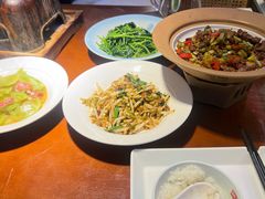 -魏铭鱼头捞饭(晋阳路店)