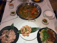 -菌海森林·非遗野生菌火锅(西山区滇池路摩根道店)