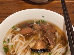 -矮子粉店1985·长沙米粉(湘春路店)