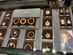 -周大福CHOW TAI FOOK(新区美罗商城店)