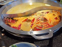 -三个四川人火锅(华联商厦店)
