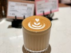 拿铁-Punchline Coffee&Roaster(同济大学店)