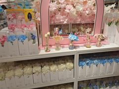 -名创优品(广州萝岗万达广场店)