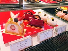 -Salon de The de Joel Robuchon(外滩18号店)
