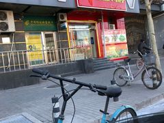 -绝味鸭脖(双龙路店)