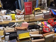 -URBAN REVIVO(北京斯普瑞斯奥特莱斯店)