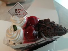 樱桃黑森林蛋糕-85度C(深圳佳宁娜店)