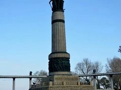 -人民防洪胜利纪念塔