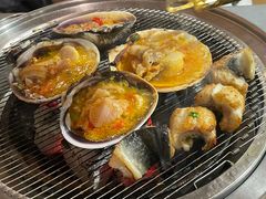 -围炉肉舍•炭烤活鳗•丹东海鲜烤肉(步行街店)