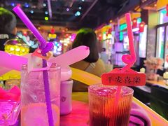 -喜鹊音乐酒馆(西街店)